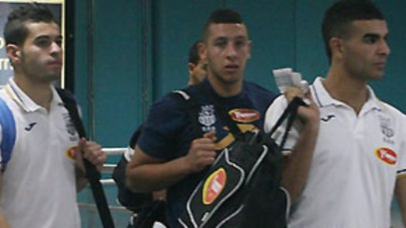 وفاق‮ ‬سطيف: شكوك‮ ‬حول‮ ‬صفقة‮ ‬الإيفواري‮ ‬فرانك‮ ‬ولقاء‮ ‬البنزرتي‮ ‬بدون‮ ‬جمهور