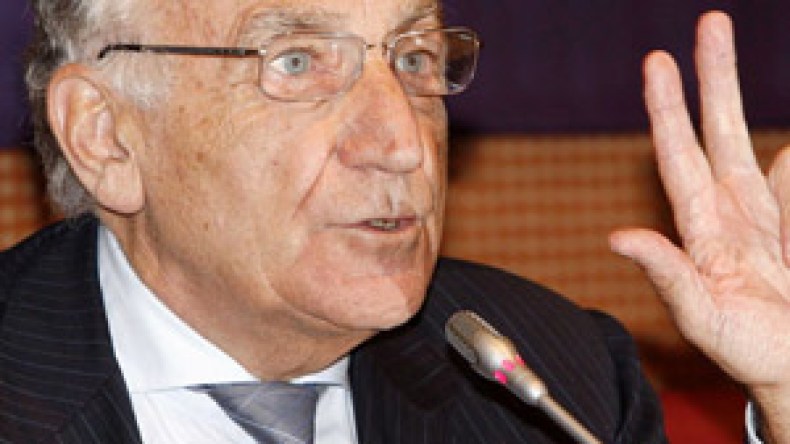 استقالة  رئيس  الاتحاد  الفرنسي  للكرة