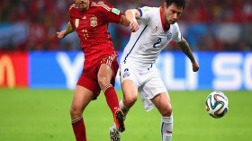 إسبانيا تقضم خبز فرنسا الأسود في 2002