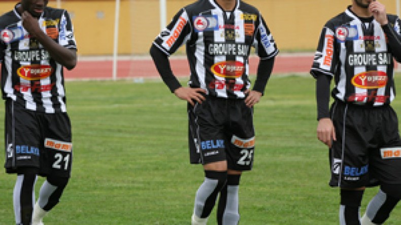 الملعب المالي منافس “الكحلة” في نهائي “الكاف” والذهاب بالجزائر