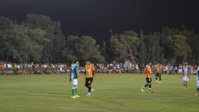 شباب عين الفكرون ينهزم أمام الترجي التونسي