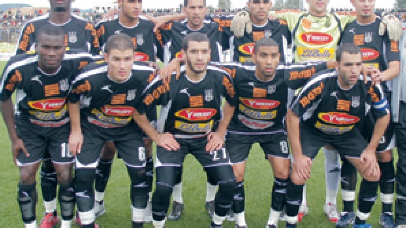 تحكيم كويتي وسوري ذهابا وإيابا لمبارتي سطيف