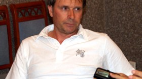 إلغاء‭ ‬رحلة‭ ‬ليون‭-‬‮‬سطيف‭ ‬يؤجل‭ ‬التحاق‭ ‬المدرب‭ ‬غيغر‭ ‬بالتدريبات