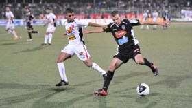 الرائد للابتعاد في الصدارة والصفراء لخطف الوصافة