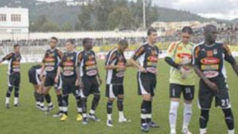 مشكلة لاعبي الوفاق في الانفعالات.. والميركاتو مبني للمجهول