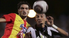 الوفاق في مهمة صعبة للإبقاء على حظوظه