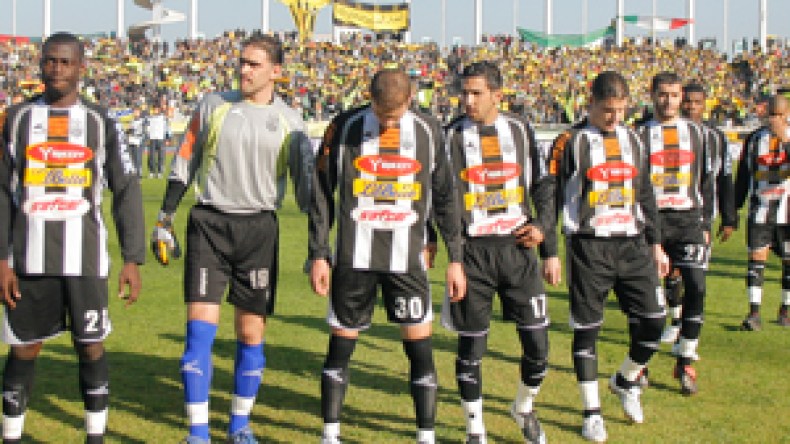 لاعب مغترب في تشيكيا مطلوب في وفاق سطيف