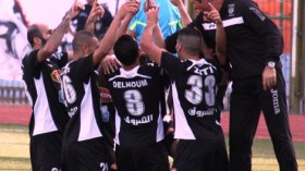 وفاق سطيف يسوّي علاوات الطاقم الفني وبعض اللاعبين