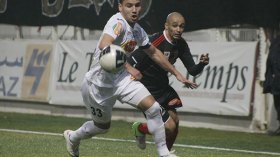 الرائد يسعى لتعميق الفارق والوفاق للبقاء في الوصافة