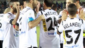 احذروا الغرور وفيتا كلوب خارج الديار مختلف !