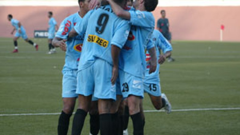 مترف في الوفاق لموسمين..والغرافة يريد جديات