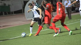 المريخ يمطر شباك هلال الفاشر وينذر وفاق سطيف