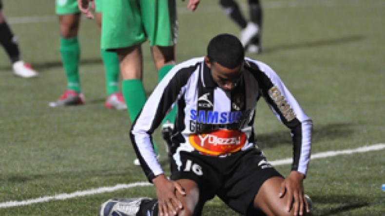 حمار‭ ‬يكذب‭ ‬لجوء‭ ‬دي‭ ‬لاكازا‭ ‬للفيفا‭ ‬ويؤكد‭ ‬عقوبة‭ ‬بلقايد‭ ‬ماليا‭ ‬فقط