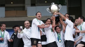 عين  للاستثمار  في  الفرح  وأخرى  على  اللقب