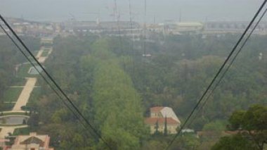 Des français réclament la vérité sur les essais nucléaires de Reggane