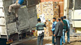 مواد غذائية مغشوشة بسوق السمار.. والبارونات أول المستفيدين