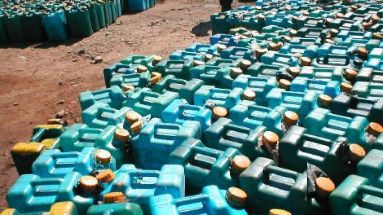 حجز 2800 لتر من الوقود و 5 عربات بالوادي