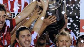 إستوديانتيس يستعيد اللقب القاري بعد 39 عاماً