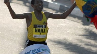 Ethiopia's Gebrselassie misses marathon due to pollution