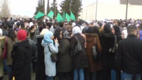 طلبة 25 جامعة ومدرسة عليا يعتصمون أمام رئاسة الجمهورية