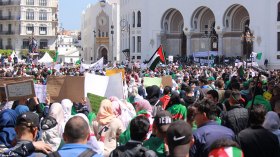 الطلبة بصوت واحد: عاقبوا ناهبي أموال الجامعات