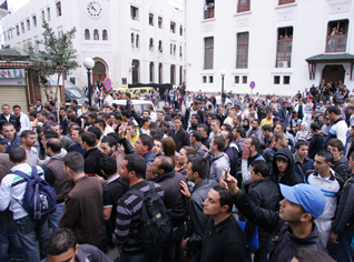 Les étudiants réinvestiront la rue dans une marche qualifiée de « Salut »