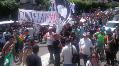 Les étudiants manifestent pour le 18e mardi de suite