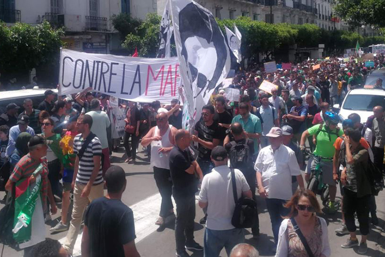 Les étudiants manifestent pour le 18e mardi de suite
