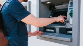 نحو رفع المنحة الجامعية مقابل إلغاء مجانية النقل والإطعام والإيواء