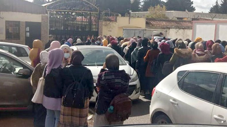 اجتماع مستعجل بالوزارة لبحث إصلاح الخدمات الجامعية