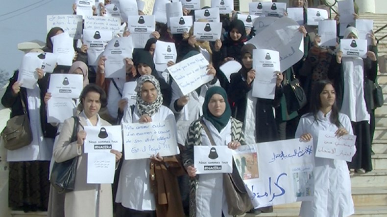 أستاذة تمنع طالبة بجامعة بلعباس من اجتياز الإمتحان بسبب النقاب