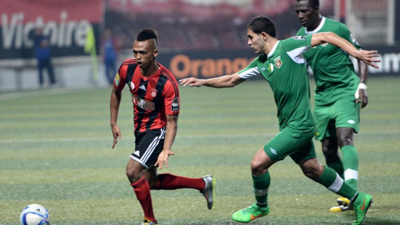 لاعبو مولودية العلمة يضربون بسبب المستحقات المالية