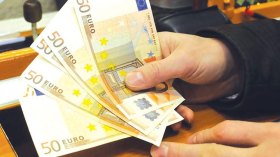 شيخ يحاول تهريب 123 ألف أورو نحو المغرب!