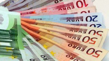 Tradesmen and businessmen involved in money laundering for GSPC in desert