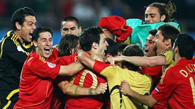 Casillas Spain's shoot-out saviour