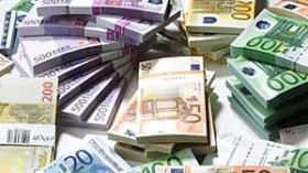 تشديد الرقابة لإفشال تهريب الإطارات الأجنبية لرواتبهم في الحقائب