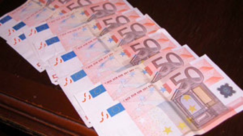 تفكيك عصابة تزوّر العملة وتنشط عبر محور الجزائر-تونس