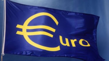 Euro zone ministers to raise fears of slow recovery