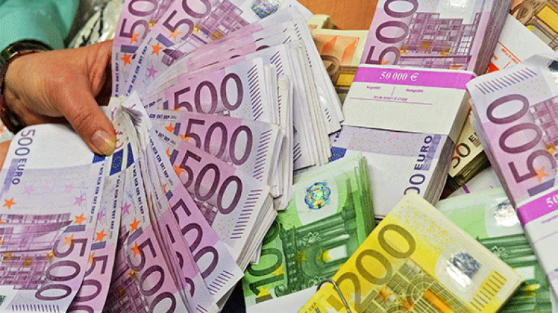 تصريح كاذب لتهريب 7 آلاف أورو عبر مطار هواري بومدين