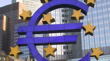 Euro fort : préoccupations renouvelées à Paris et en Europe