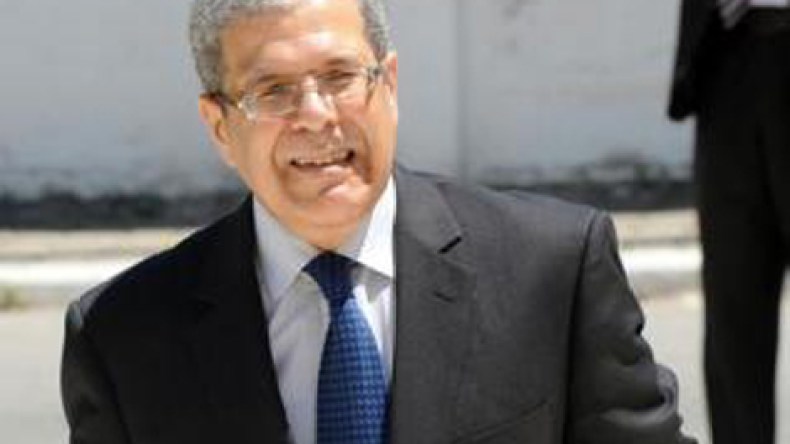 وزير الشؤون الخارجية التونسي يحل بالجزائر في زيارة عمل