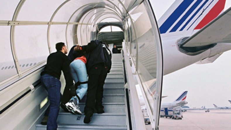 هذه شروط الجزائر لترحيل “المطرودين” من الاتحاد الأوروبي