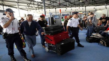 Laddh: 5 000 Algériens expulsés arbitrairement de France par an