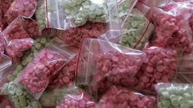 عصابة تستورد “الاكستازي” داخل أجهزة الكمبيوتر!