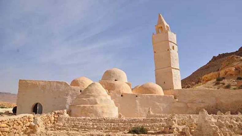 “شنيني”.. قرية أمازيغية تونسية يعتقد سكانها أنّ أهل الكهف يرقدون بينهم!