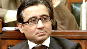 إخلاء سبيل الأمين السابق للحزب الحاكم في مصر أحمد عز