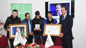 اللجـنة الأولمبية تكرم علي فضيل بوسام الاستحقاق الأولمبي