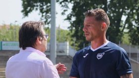 دولي جزائري سابق يرفض الإعتزال