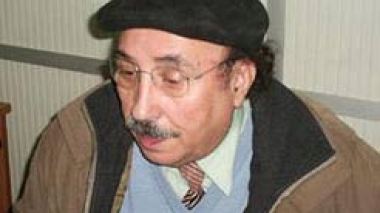 Echorouk publie un article inédit de Tahar Ouattar parlant de la crise entre Alger et le Caire au lendemain du match d’Oum Darmane  : « Les blessures et les mots assassins »