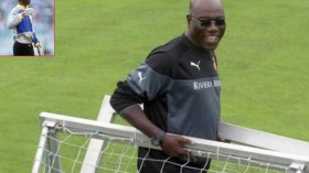 توماس نكونو: لاعبو “الخضر”.. أجسام في الغابون وعقول في كوكب آخر!